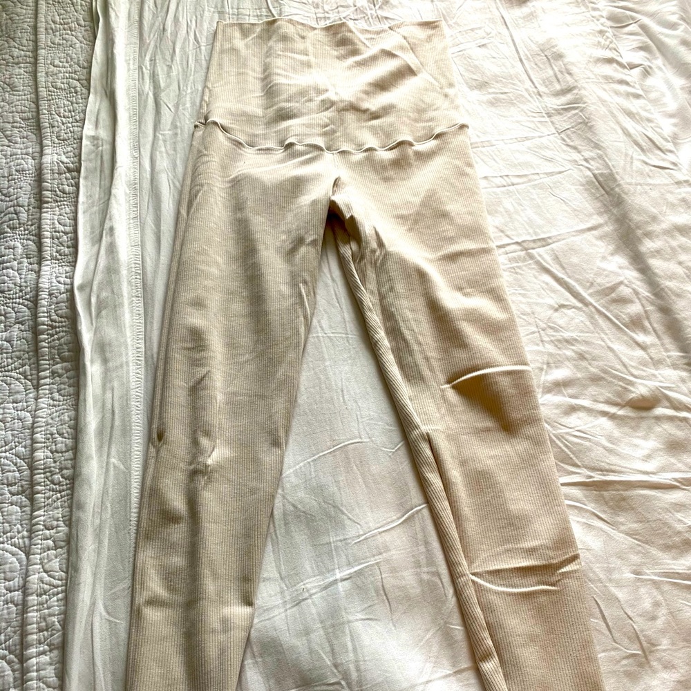 Maternity leggings